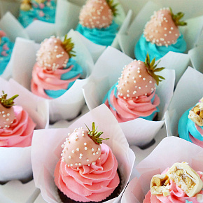 Набор из 12 капкейков №4