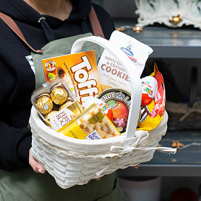 Корзина "Сладкий Новый год"