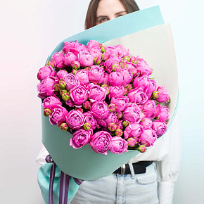 Букет из 19 пионовидных роз Мисти Баблс