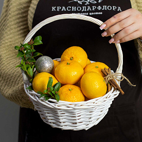 Маленькая корзина мандарин 1,5-2 кг