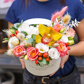 Шляпная коробка "Нежность"