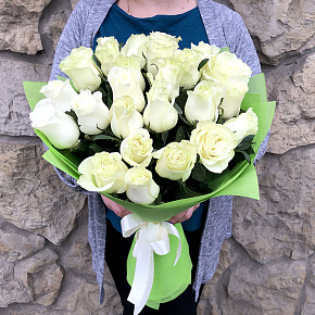Букет из 25 белых роз Голландия 60 см