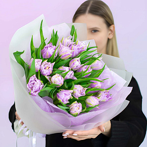 Букет из 19 лавандовых тюльпанов "Это точно любовь!"